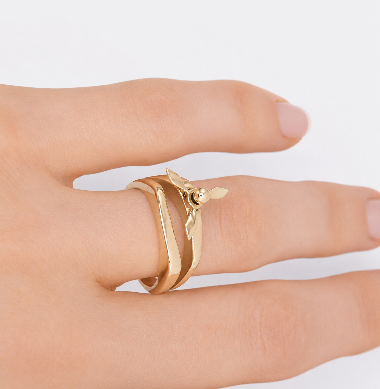 Gold rotating Propeller Ring