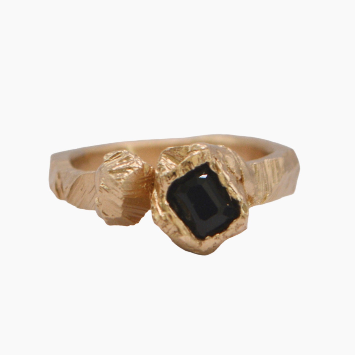 gold sapphire rock ring