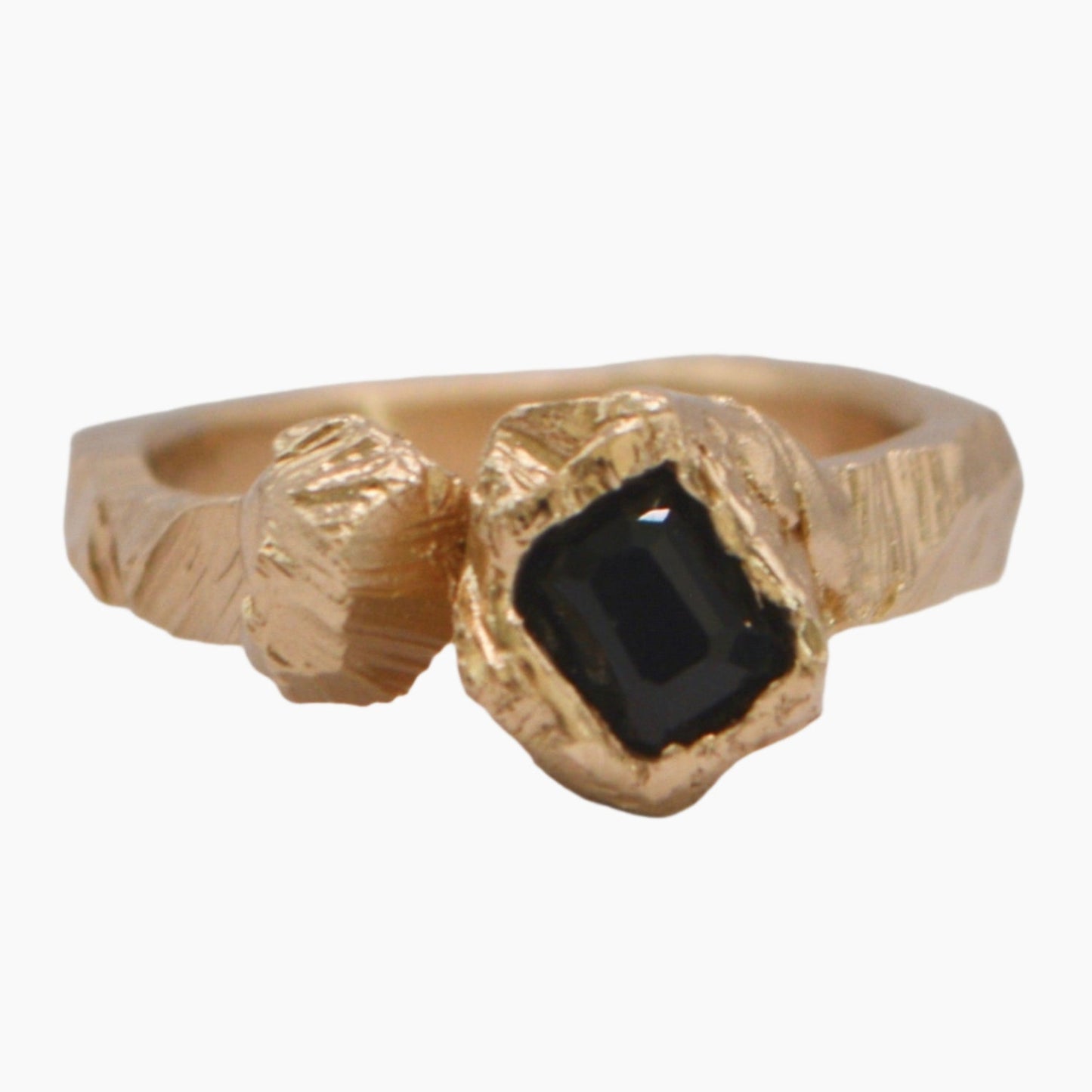 gold sapphire rock ring