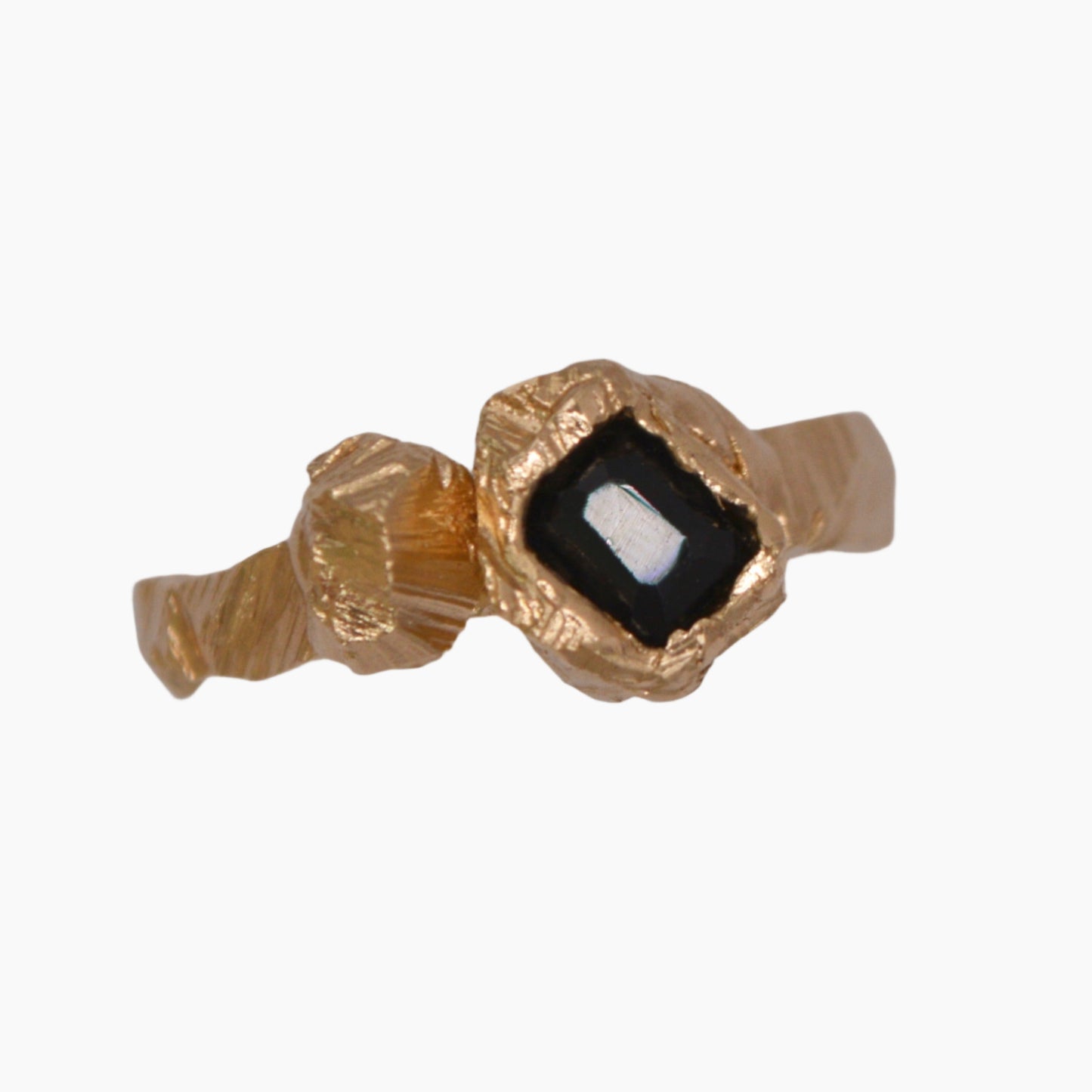 GOLD ROCK INSPIRED RING WITH SAPPHIRE STONE