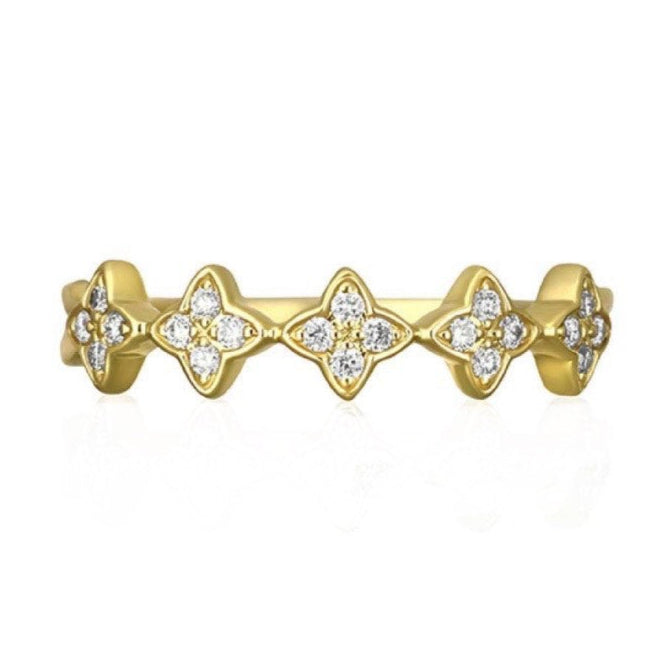 this floral inspired diamond ring i set in yellow gold