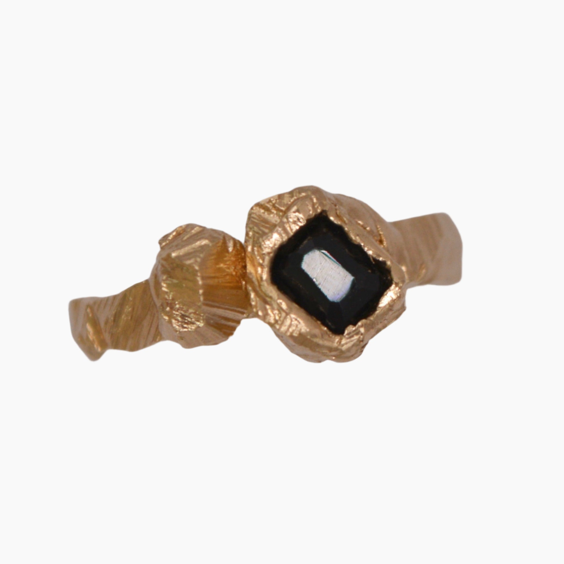 GOLD ROCK INSPIRED RING WITH SAPPHIRE STONE
