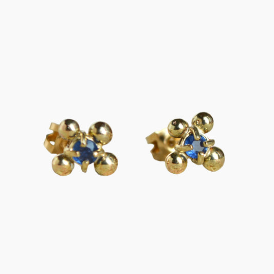 sapphire stud earrings set un yellow gold